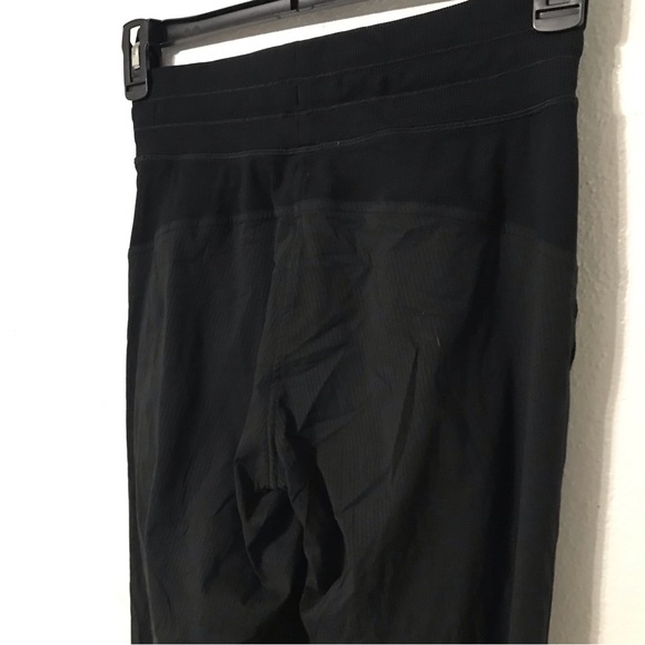 Lululemon joggers size 4 - Picture 5 of 7